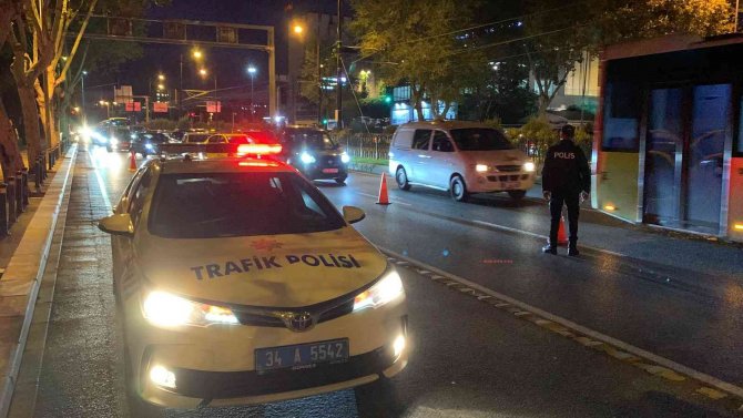İ̇stanbul’da Helikopter Destekli ’Yeditepe Huzur’ Uygulaması