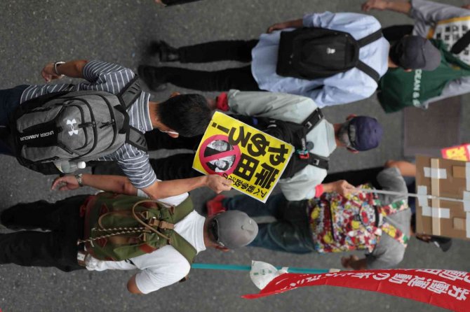 Japonya’da Abe İçin Yapılacak Resmi Cenaze Töreni Protesto Edildi