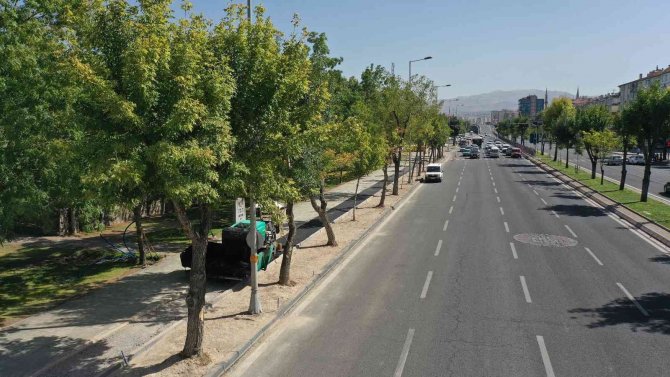 Büyükşehir’den Bisiklet Ve Yaya Yolu Çalışması