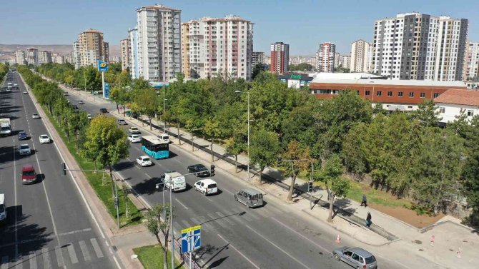 Büyükşehir’den Bisiklet Ve Yaya Yolu Çalışması