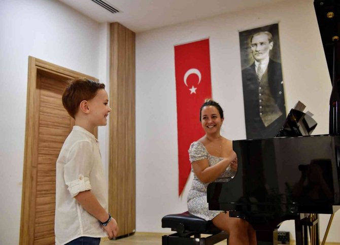 Konyaaltı Belediyesi Müzik Akademisi’nden Uluslararası Başarı