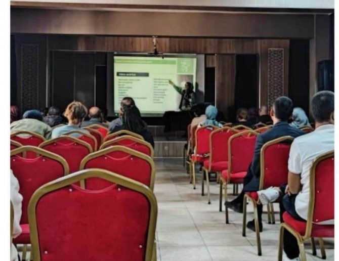 Kütahya Tubi̇m Büro Amirliğince 112 Anne Ve Anne Adayına Eğitim