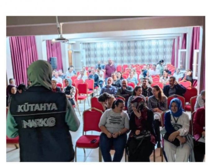 Kütahya Tubi̇m Büro Amirliğince 112 Anne Ve Anne Adayına Eğitim