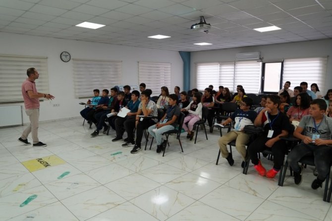 Melikgazi, Öğrencileri Sıfır Atık Konusunda Eğitmeye Devam Ediyor