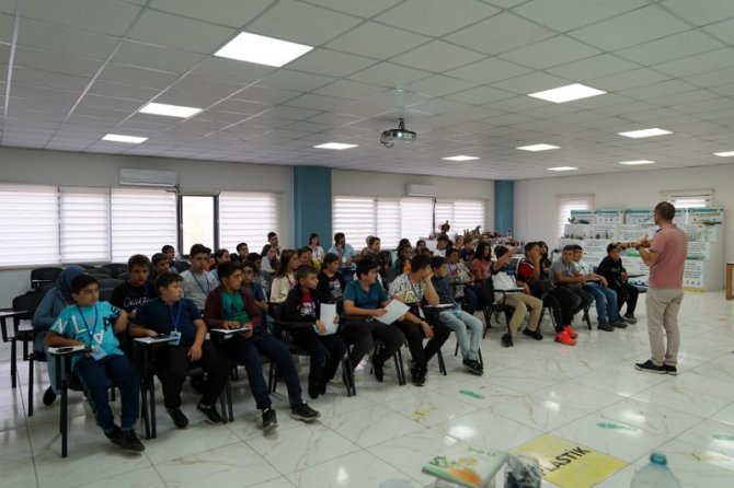 Melikgazi, Öğrencileri Sıfır Atık Konusunda Eğitmeye Devam Ediyor