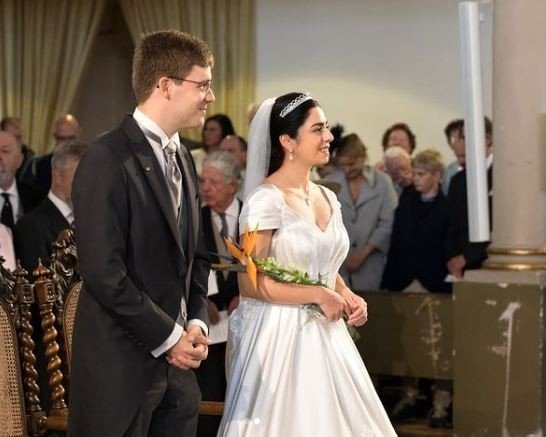 Almanya’da Veliaht Prens İle Evlenen Mersinli Hande Macit Düşes Oldu