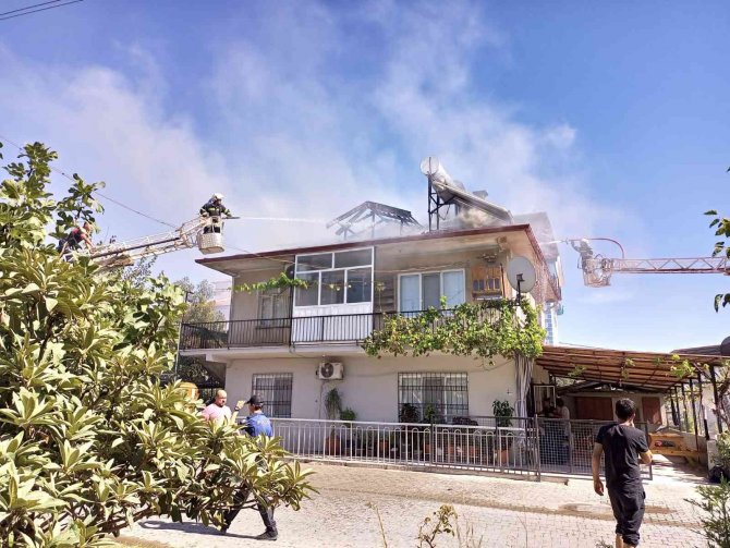 Ortaca’da Çatı Katı Yangını