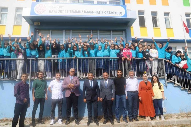 Ortaokul Öğrencileri Yoğunlaştırılmış Yabancı Dil Uygulamasıyla İlk Kez Tanıştı