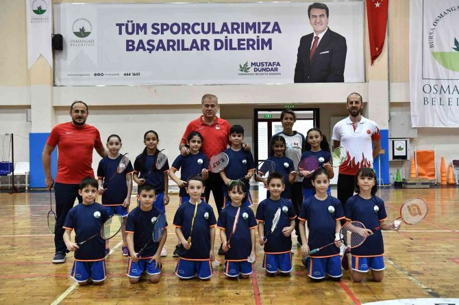 Osmangazi’de Geleceğin Badmintoncuları Yetişiyor