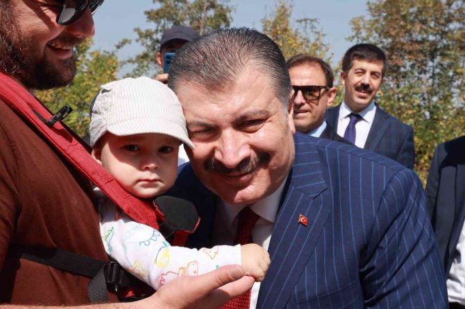 Sağlık Bakanı Koca’dan Şuşa’ya Ziyaret