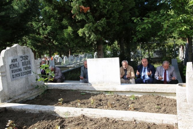 Aşık Kemali Bülbül Vefatının 10’uncu Yılında Kabri Başında Dualarla Anıldı