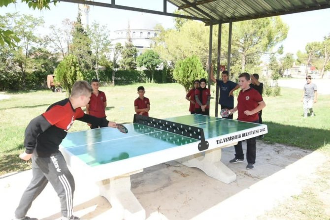 (Cumaya) Yenişehir Belediyesi Okullara Tenis Masası Dağıttı