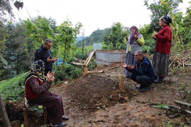 90’lık Kardeşleri Ölüm Bile Ayıramadı