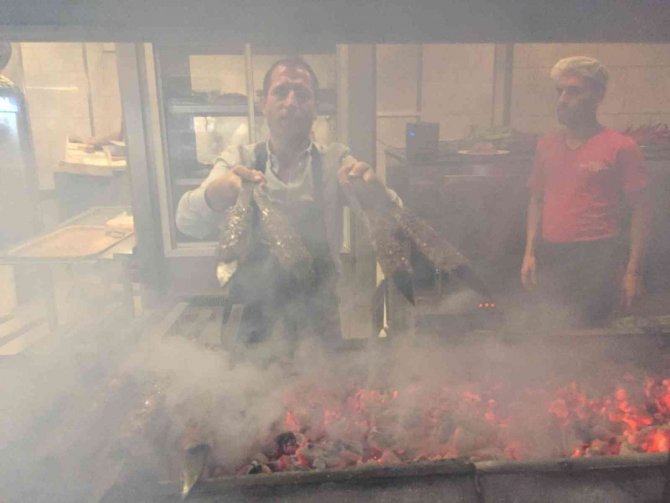 Haaland’a Adana’dan Kebap