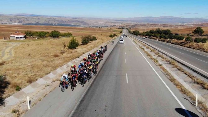 Türkiye Bisiklet Şampiyonası Kırıkkale’de Başladı