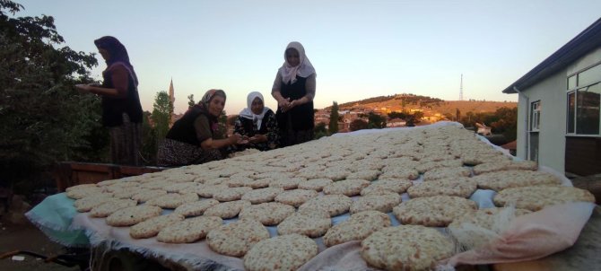 Yozgat’ta Kadınlar İmece Usulü Tarhana Yapımına Başladı