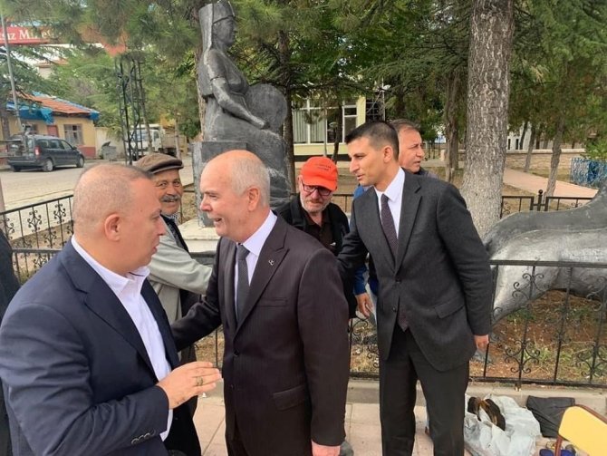 İ̇zzet Ulvi Yönter, Çifteler Belediyesi’ni Ziyaret Etti