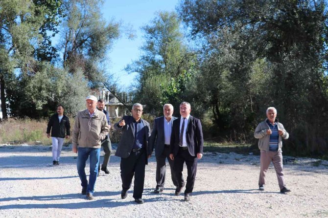 Özdemir: “İ̇lçemiz Büyüyor Ve Gelişiyor”