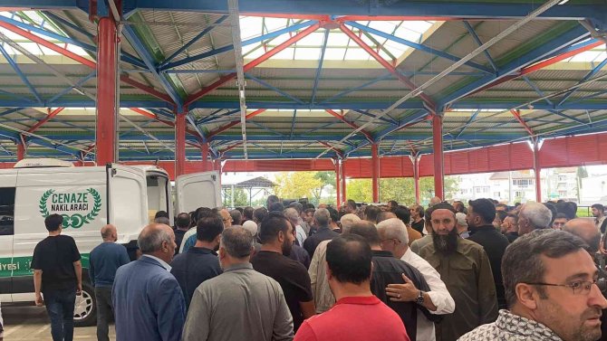 Bursa’da 14 Yaşındaki Motosiklet Sürücüsünün Ölümü Kameraya Böyle Yansıdı