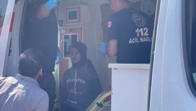 Bursa’da Apartman Dairesinde Yangın...zaman Zaman Patlamalar Yaşandı