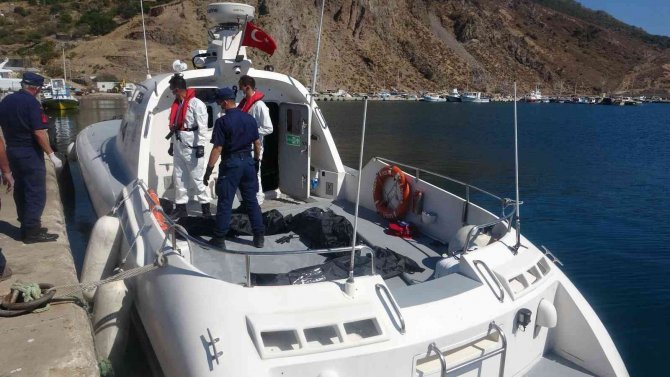 Çanakkale’de Mülteci Teknesi Battı: 4’ü Çocuk 6 Kişi Öldü, 1 Kişiyi İse Arama Çalışmaları Devam Ediyor