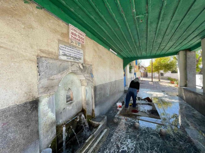 ‘Halı Yıkanmaz’ İbaresinin Altında Halılarını Yıkadı