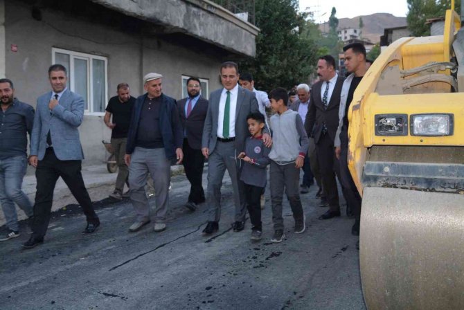 Vali Akbıyık, Asfalt Çalışmalarını Yerinde Denetledi