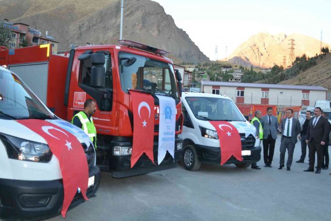 Hakkari Belediyesi Araç Filosuna 3 Araç Daha Ekledi