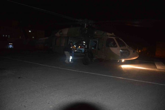 Hamile Kadın Askeri Helikopterle Hastaneye Kaldırıldı