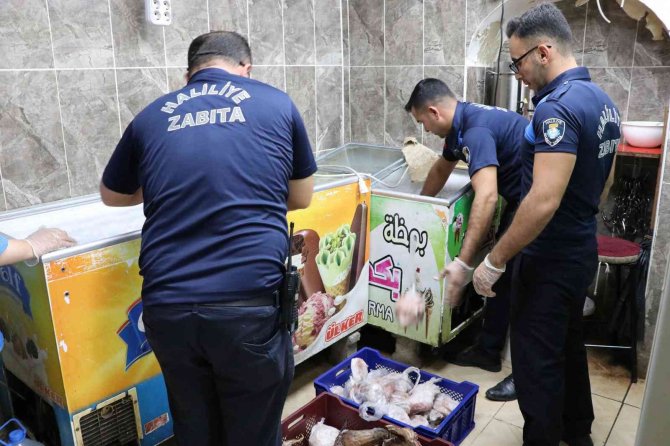 Haliliye’ De Bozuk 3 Ton Et İmha Edildi