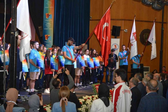 Fısu Üniversiteler Dünya Kupası Dövüş Sporları Seremonisi