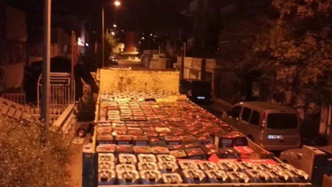 İ̇zmir Polisinden Kaçak Akaryakıt Operasyonu
