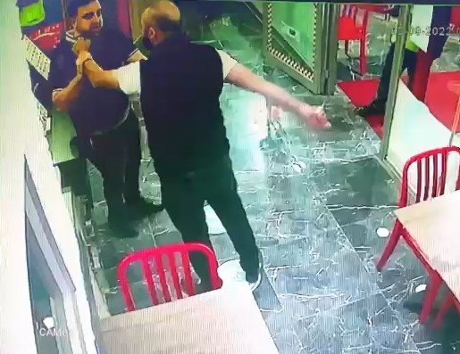 Kartal’da Silahlı Bıçaklı Dehşet: Silahla Yaralandı, Bıçakla Dükkan Bastı