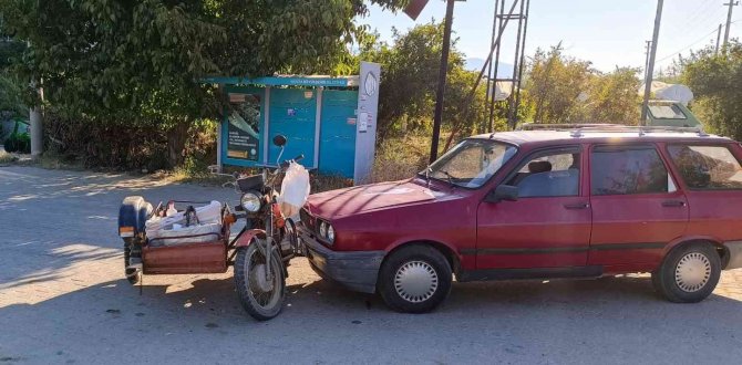Sarıgöl’de İki Ayrı Kaza: 3 Yaralı