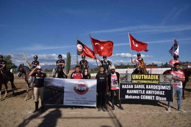 Atlı Cirit Müsabakaları Sındırgı’da Başladı