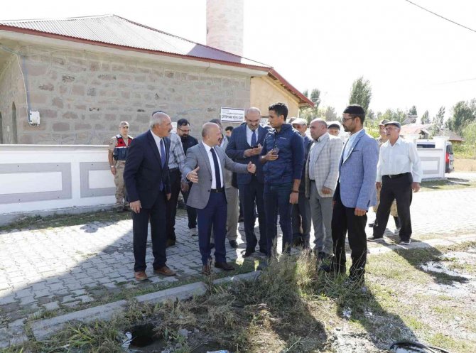 Vali Varol’dan Köy Ziyareti