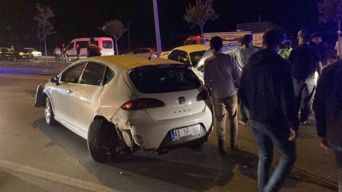 Köprüde Araçlar Birbirine Girdi: 6 Yaralı