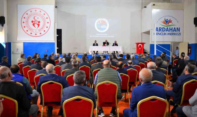 Vali Öner, Muhtarlarla Buluşmalarını Sürdürüyor