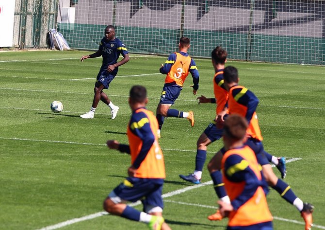 Fenerbahçe’de Beşiktaş Hazırlıkları Sürüyor