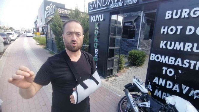 İ̇şyerinin Önünde Meydana Gelen Kazalara İsyan Etti