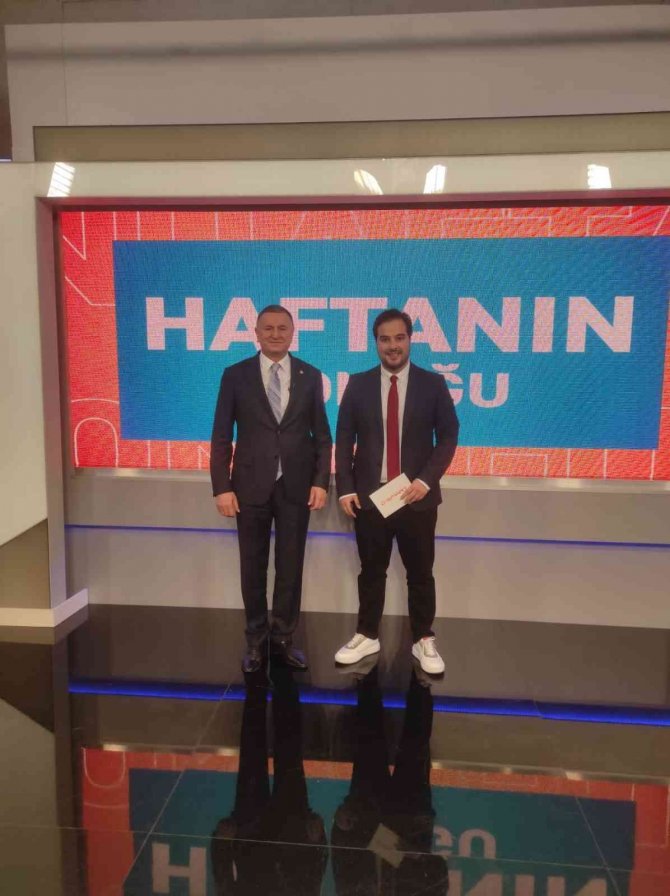 Lütfü Savaş: “Türk Futbolunun Kurtuluş Reçetesi Kulüplerin Altyapıya Önem Vermeleri”
