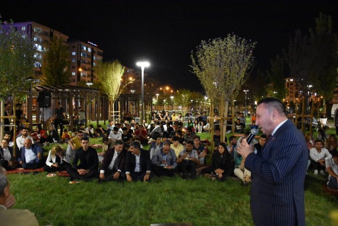 Ak Parti Genel Başkan Yardımcısı Yazıcı, Diyarbakır’da Gençlik Buluşmasına Katıldı