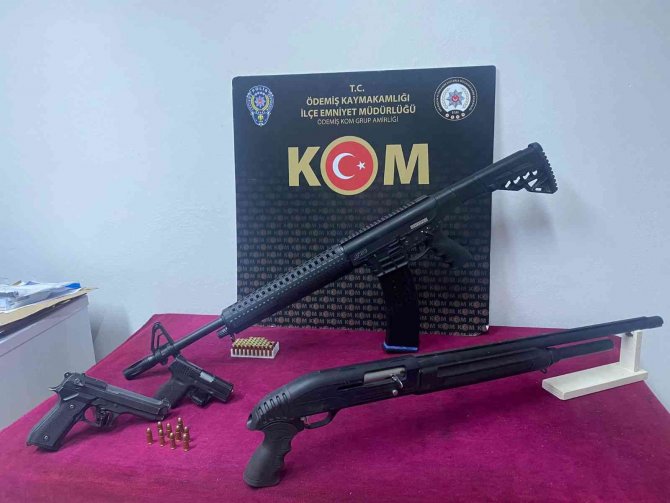 İ̇zmir’de Zehir Evine Baskın: 6 Gözaltı
