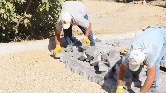 Gökçeköy Mahallesi’nin Çehresi Maski̇ İle Değişiyor