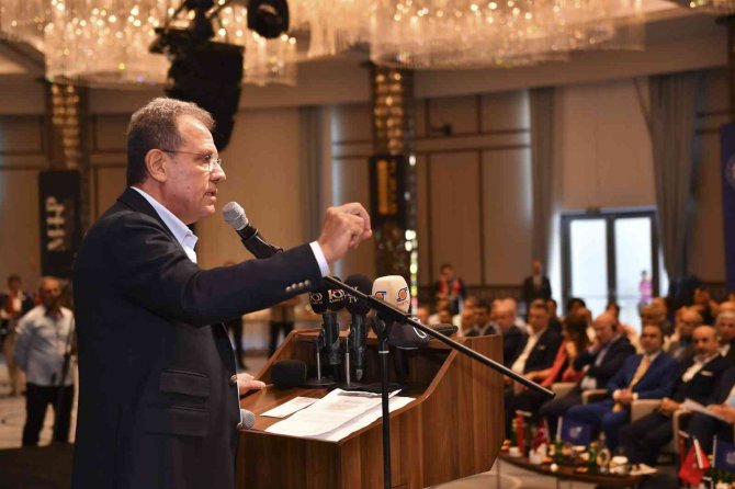 Seçer: "Mersin Geleceğin Yükselen Yıldızı"