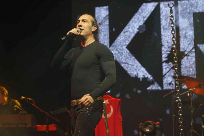 Ünlü Sanatçı Kıraç: “Fatih Sultan Mehmet’te Bizim, Mustafa Kemal Atatürk’te Bizim”