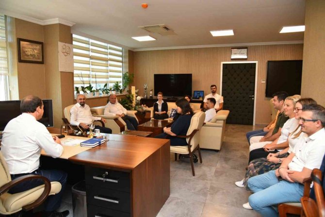 Manisa Sağlık Sen’den İ̇l Sağlık Müdürü Karaca’ya ‘Hayırlı Olsun’ Ziyareti