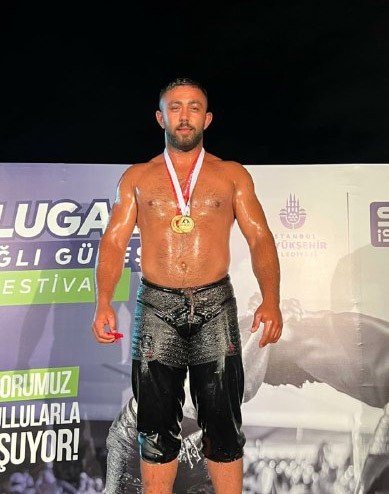 Büyükşehir Pehlivanlarının Sırtı Yere Gelmiyor