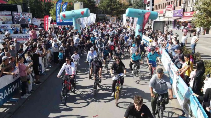 Türkiye Bisiklet Şampiyonası’nın Son Gününde Bu Kez Vatandaşlar Pedal Çevirdi