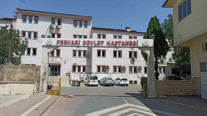 Siirt’te Yolun Karşısına Geçen Çocuğa Otomobil Çarptı